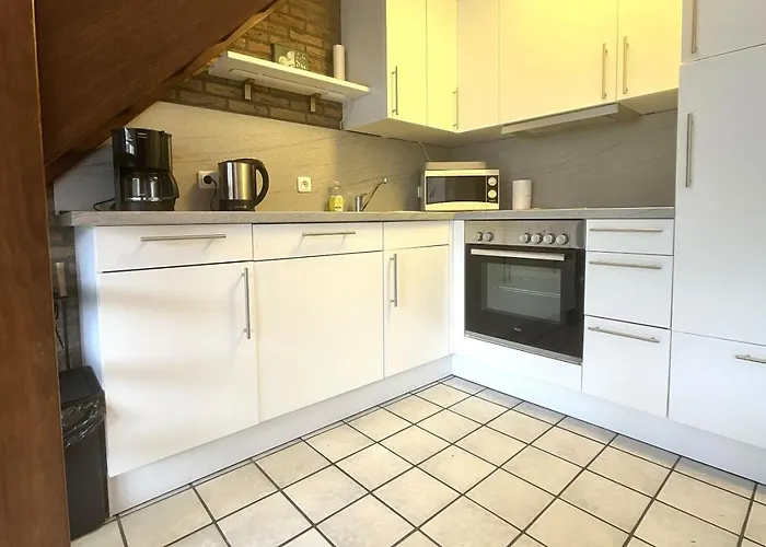 De Vuurtoren, Lijsterstraat 12 Holiday home *