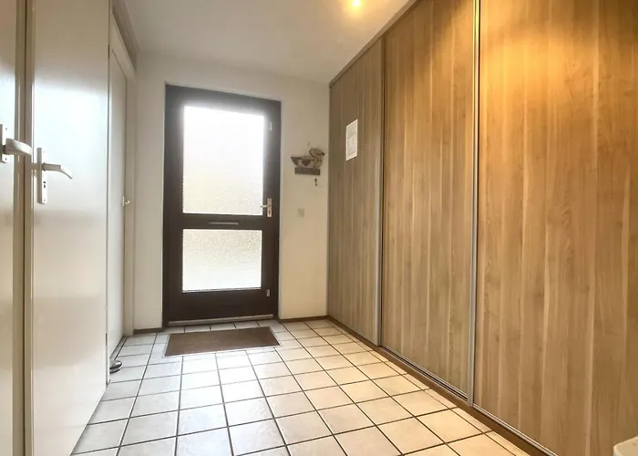 De Vuurtoren, Lijsterstraat 12 카잔바드