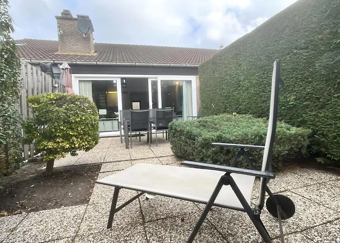 Holiday home De Vuurtoren, Lijsterstraat 12